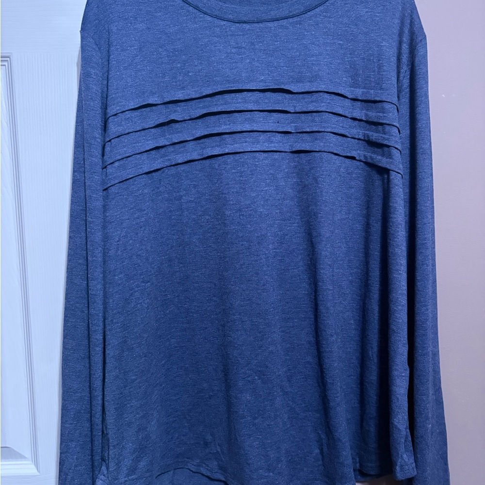 Women's Blue Long Sleeve Top